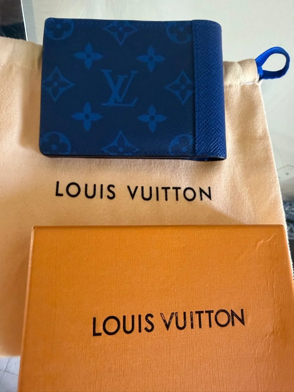 Authentic Louis Vuitton Taiga Lama Multiple Portefeuille Wallet Cobalt Blue